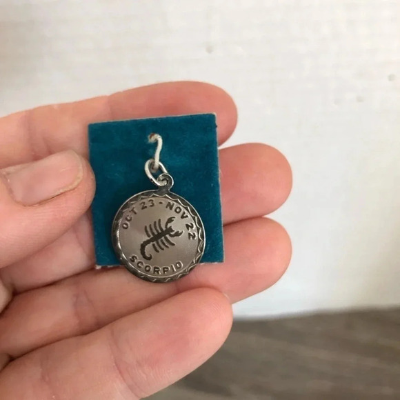 Vtg Nera Sterling Scorpio Charm - Picture 1 of 6